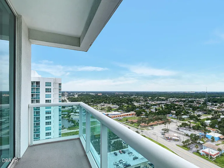241 Riverside Dr #2509 — Photo 31