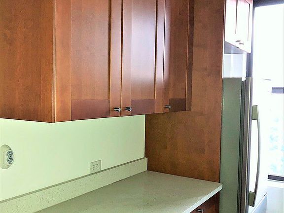 4th image of 409 Edgecombe Ave APT 13E