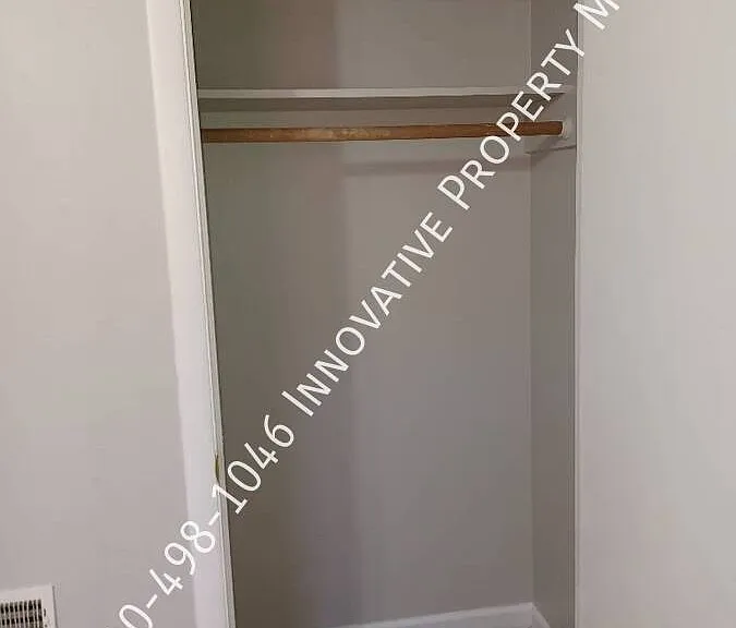 7351 N Dort Hwy #3 — Photo 13
