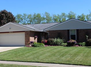 5830 Charlesgate Rd, Dayton, OH 45424