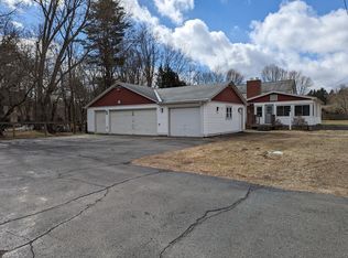 125 Plumtree Rd, Sunderland, MA 01375