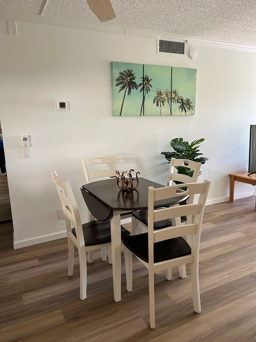 Building Photo - 6180 Sun Blvd #111
