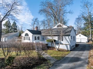 28 Woolworth St, Longmeadow, MA 01106