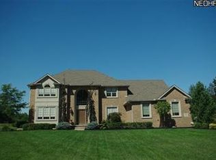 1321 Fox Den Trl, Canfield, OH 44406