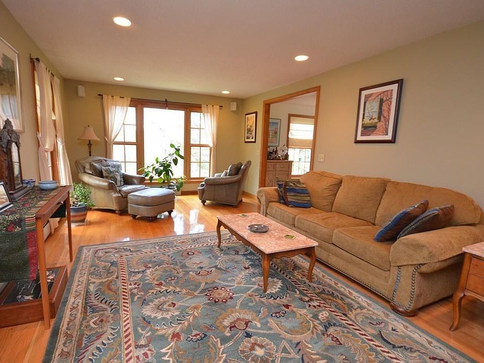 16 Old Bay Rd, Belchertown, MA 01007 Zillow