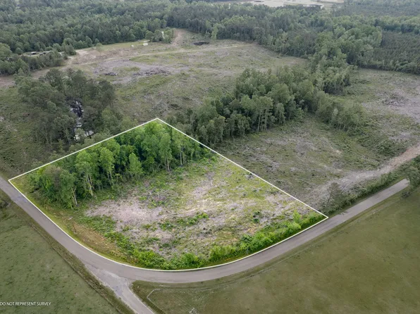 5 W Seneca Rd, Lumberton, MS 39455