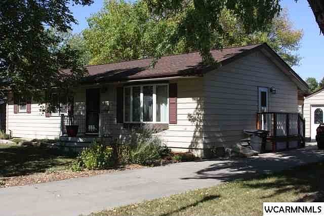 1st image of 612 Elaine Ave