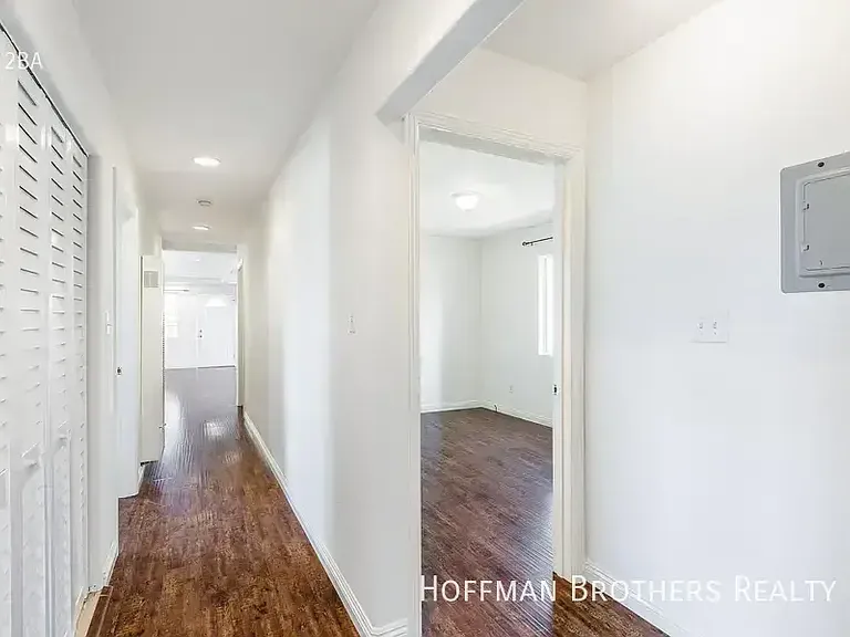 1552 S Cochran Ave — Photo 8