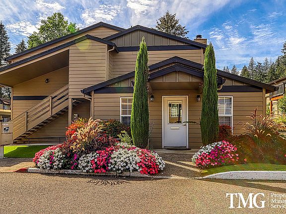 3rd image of 3003 NE 3rd Ave APT 206