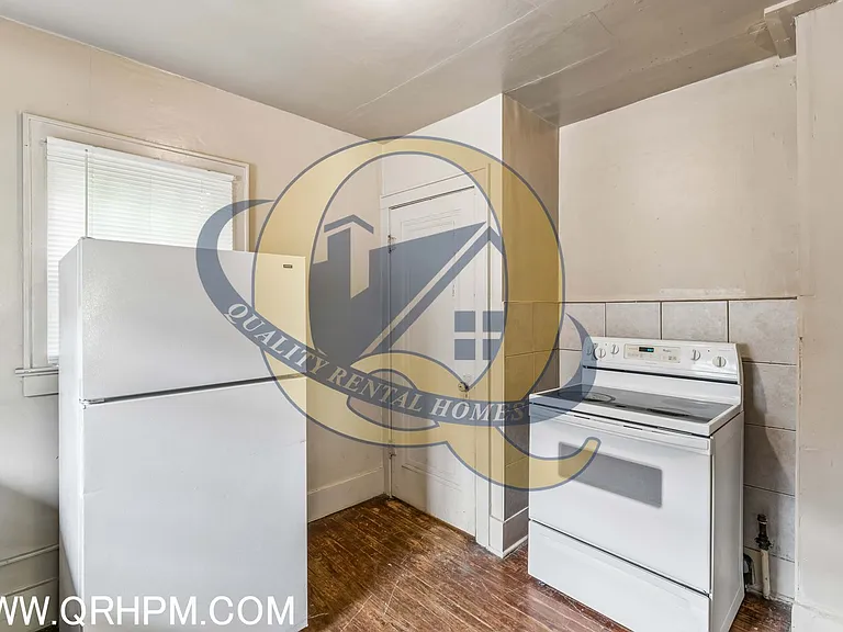 1205 Pinehurst Ave — Photo 10