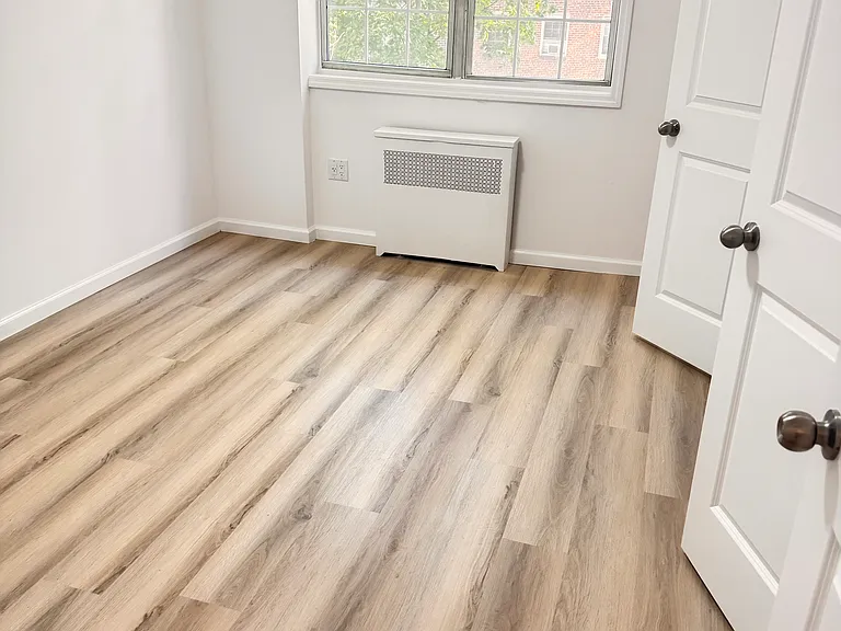 7715 Park Dr E #2F — Photo 8