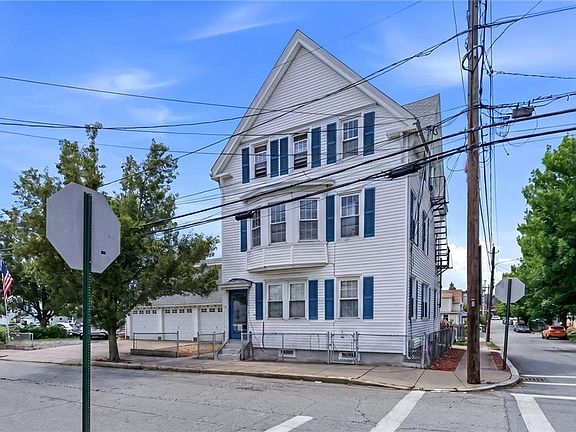 4th image of 60 Purchase St