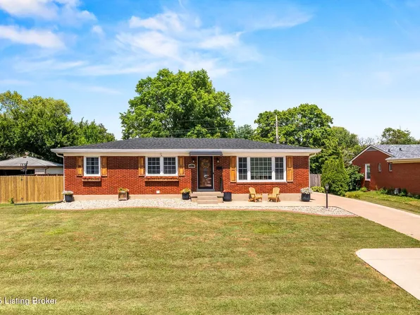 1807 Woodfield Rd, Hurstbourne Acres, KY 40220