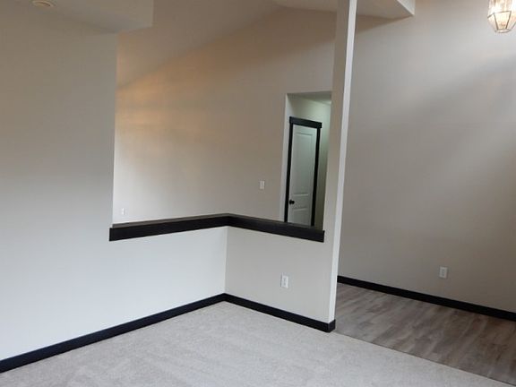 5th image of 23607 108th Street Ct E
