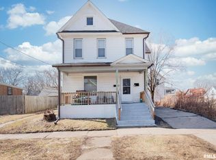 1424 Gaines St, Davenport, IA