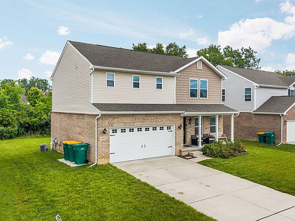 3rd image of 16901 Aberdeen Dr