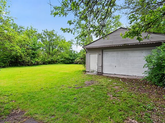 5th image of 3824 Richelieu Rd