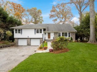 8 Whig Rd, Scarsdale, NY 10583