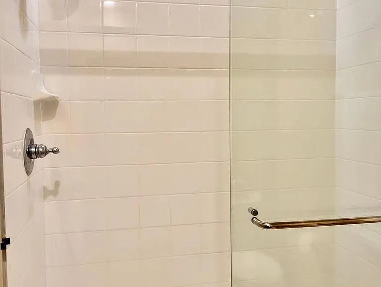 studio shower