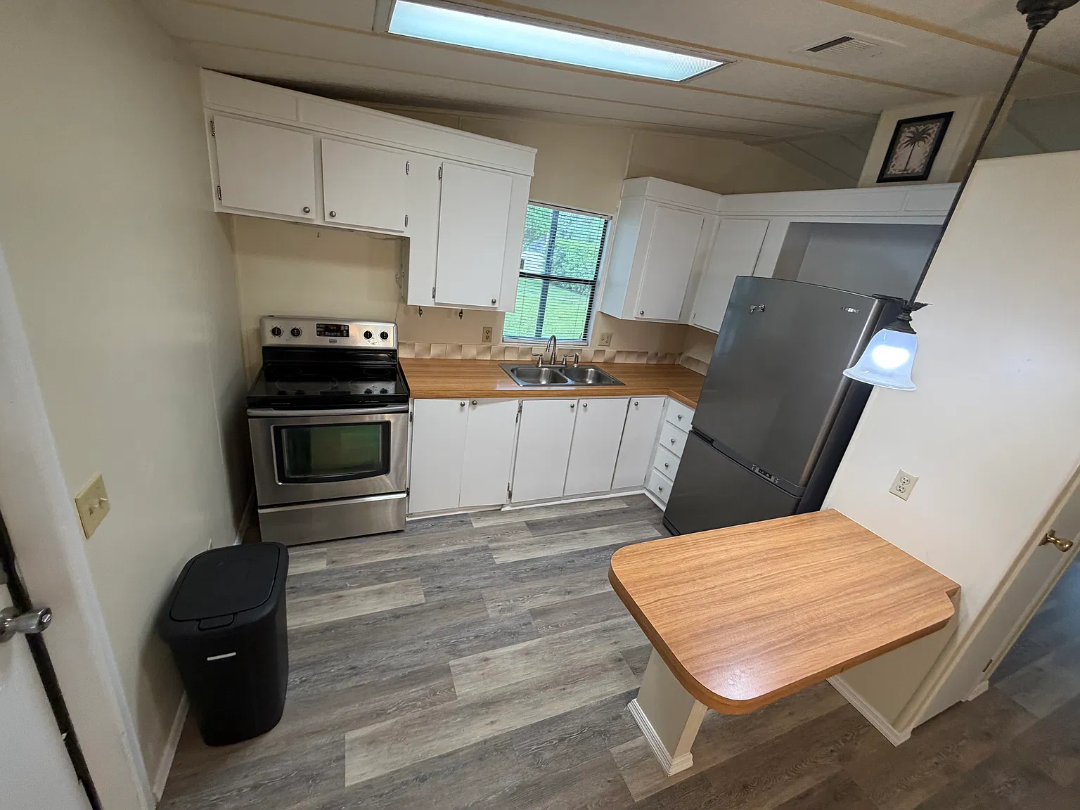 1450 Madeline Ave — Photo 3