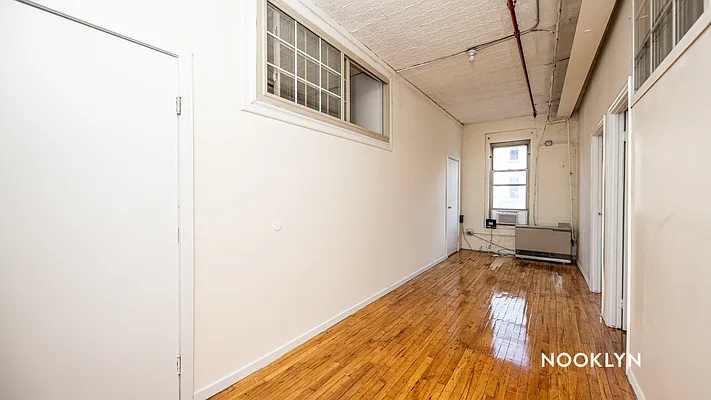 Rented by Nooklyn NYC LLC | media 25
