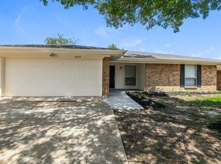 6469 Whitehurst Dr, Watauga, TX 76148