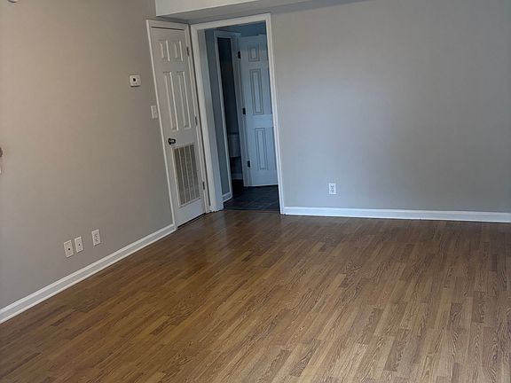4th image of 518 Martin St APT B