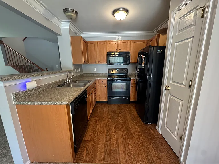 4941 Hurstborough Ct — Photo 5