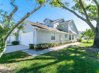 11045 Wandering Oaks Dr, Jacksonville, FL 32257