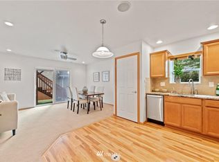 19731 82nd Pl NE, Kenmore, WA 98028