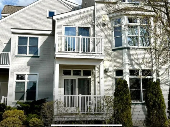 25 Brookharbor N, Manistee, MI 49660