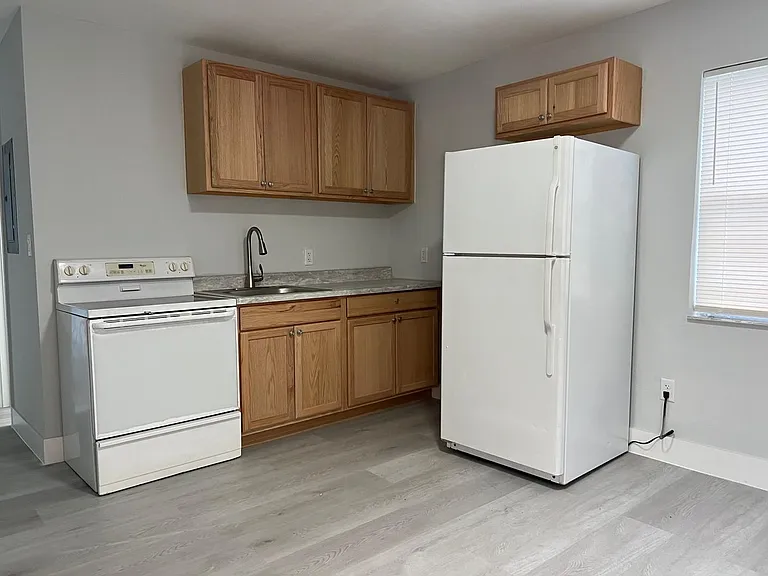 St George Apartments — Photo 19
