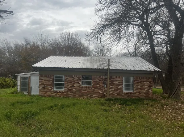 10200 Patton Dr, Quinlan, TX 75474