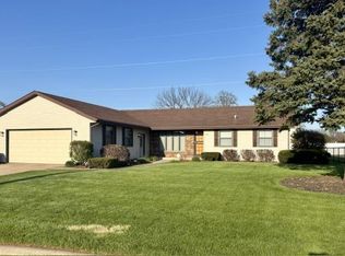 226 Beechwood Drive, Janesville, WI 53548