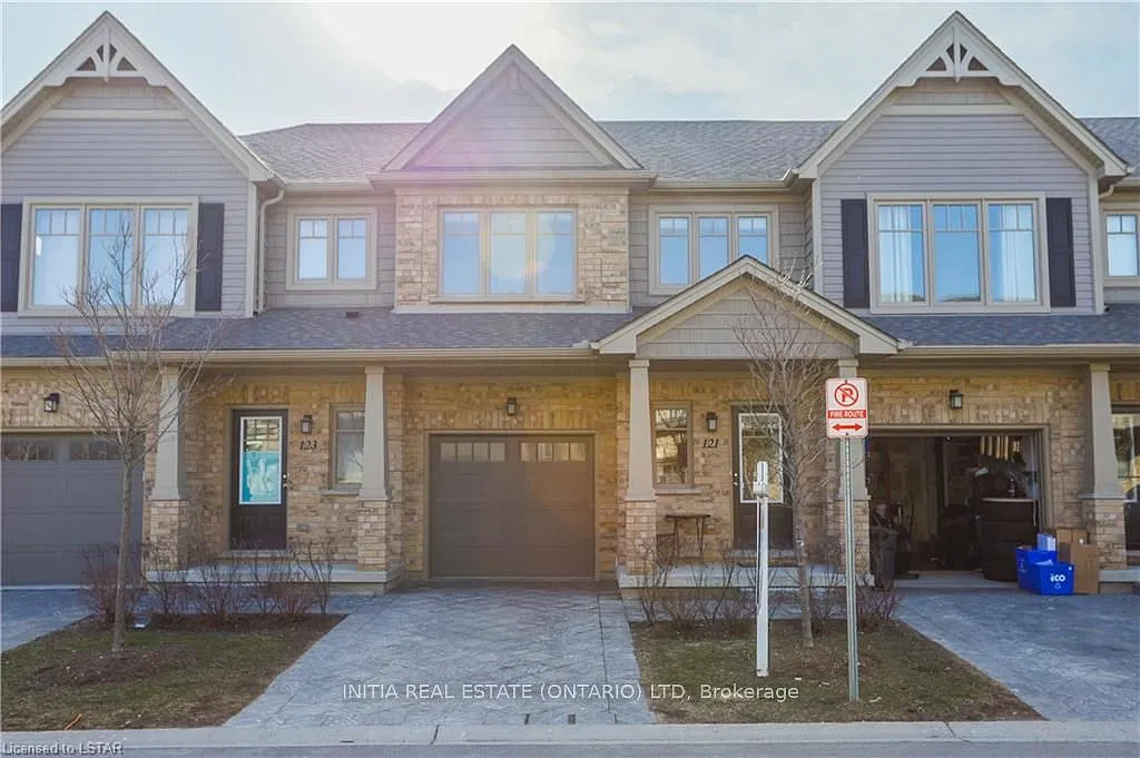 1924 Cedarhollow Blvd — Photo 1