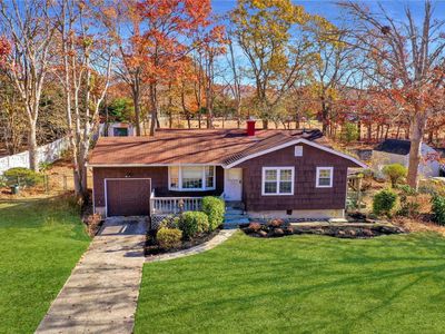 33 Fawn Lane W, Centereach, NY, 11720