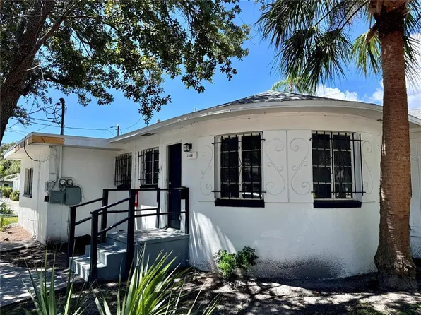 2318 4th St S #9, Saint Petersburg, FL 33705