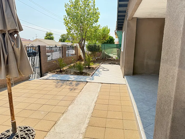 244 E Spring St — Photo 2