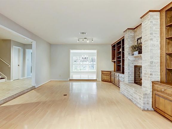 4th image of 5509 Newcastle St