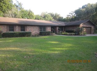 902 Mercers Fernery Rd, Deland, FL 32720