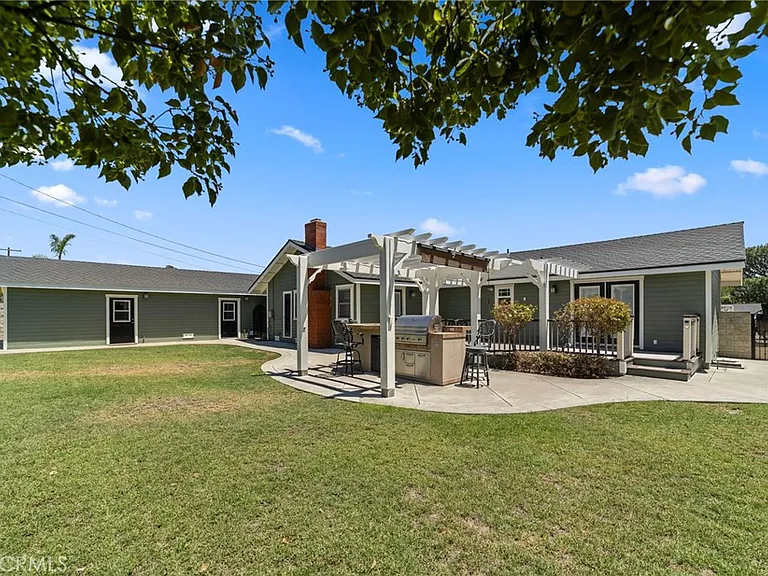 963 E Meda Ave — Photo 34