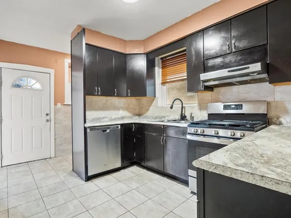 6325 N Artesian Ave #1, Chicago, IL 60659