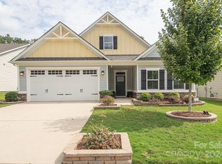 10035 Lilac Ct, Charlotte, NC 28215