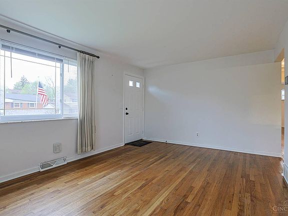 4th image of 3875 Woodsong Dr
