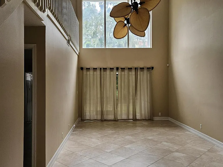 7526 Pinewalk Dr S #174 — Photo 3