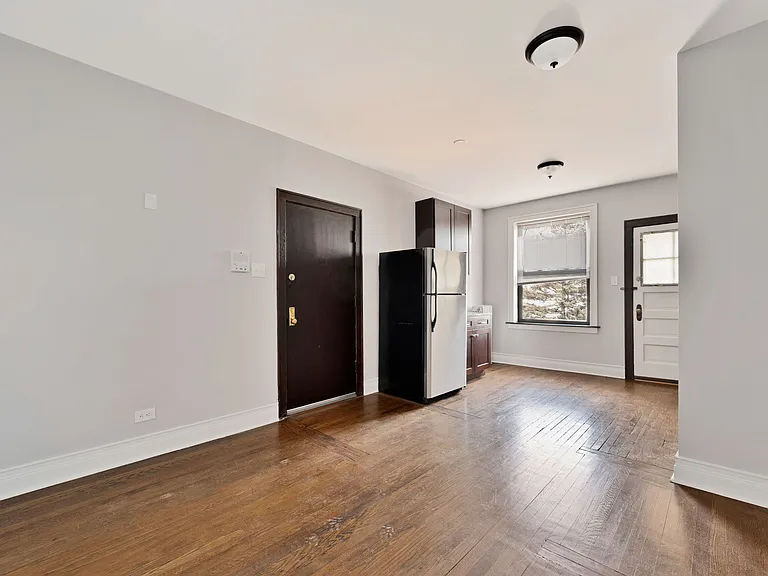 7828 S. Drexel Ave — Photo 14