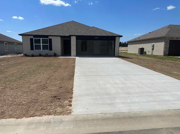 11057 River Valley Dr, Hensley, AR 72065