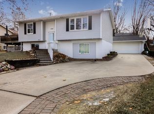 4750 Devlin Dr, Norwalk, IA 50211