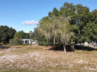 911 Hollyhock Ct, Lake Placid, FL 33852