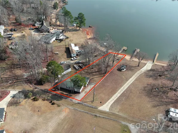 2329 Dolan Ln, Liberty Hill, SC 29074